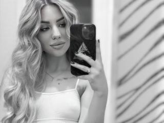CristalTasty - Live Sex Cam - 22265365