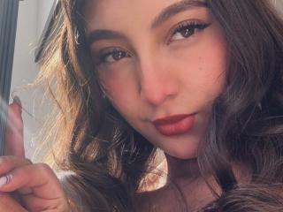 DianaFernandezz - Live Sex Cam - 22270757