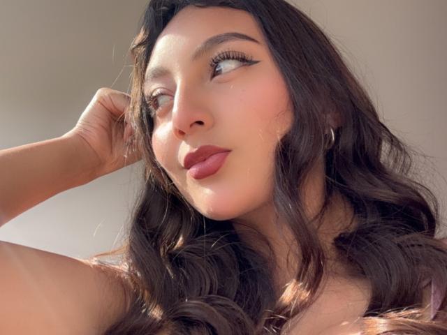 DianaFernandezz - Live porn &amp; sex cam - 22270929