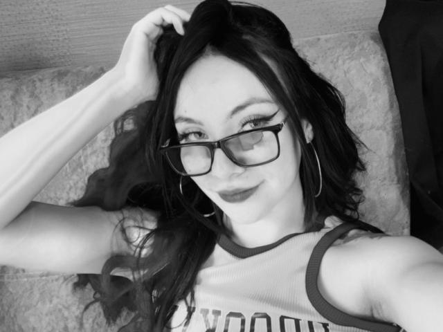 ValeryHarllow - Live porn &amp; sex cam - 22273953