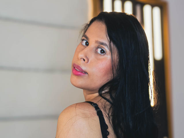 KellyOrozco - Live Sex Cam - 22281737