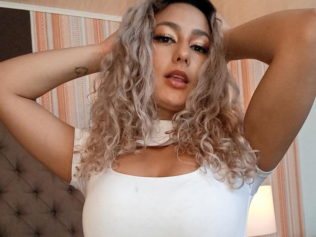 FloraSaenz - Live sex cam - 22287945