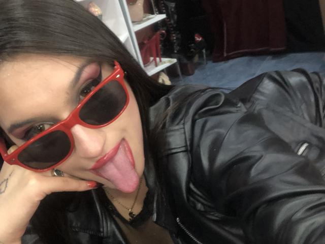AmeliePiera - Live sexe cam - 22289293