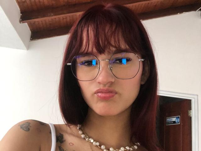 MelodyMansson - Live porn &amp; sex cam - 22294873