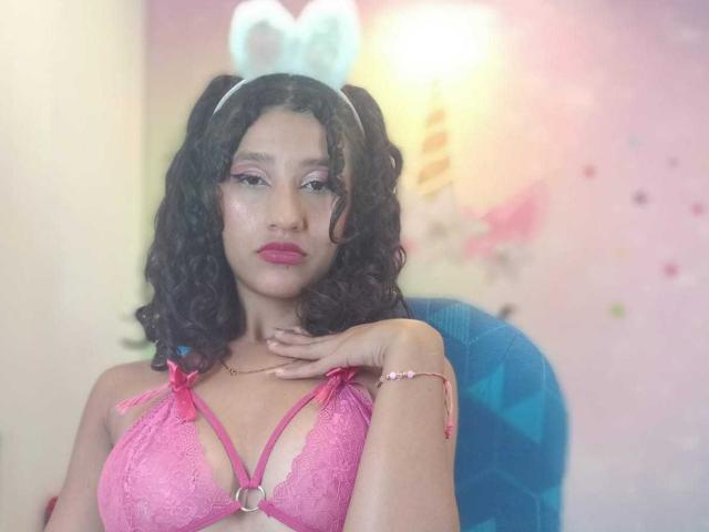 KathiaWilis - Sexe cam en vivo - 22295065