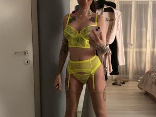 RebyTsg - Live sex cam - 22297421
