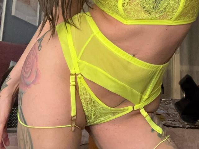 RebyTsg - Live sex cam - 22297433