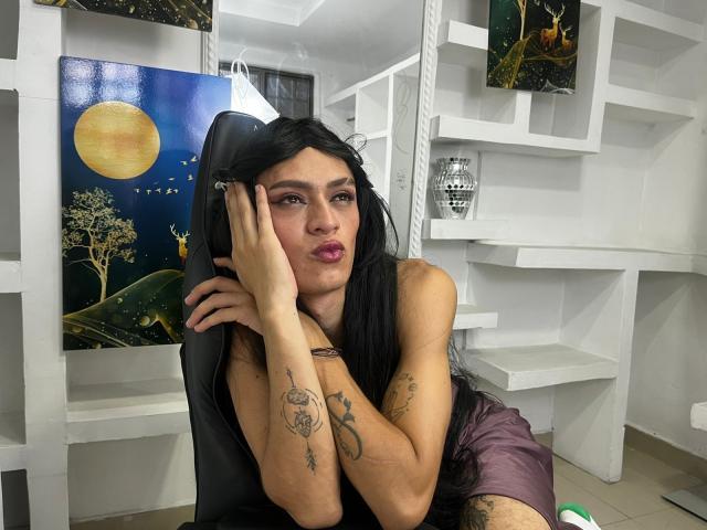 GinebraCollins - Live Sex Cam - 22300173