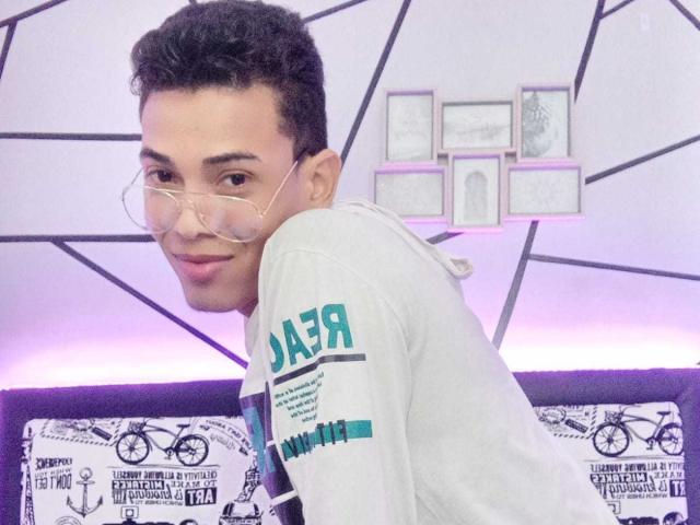 NickSull - Sexe cam en vivo - 22302057