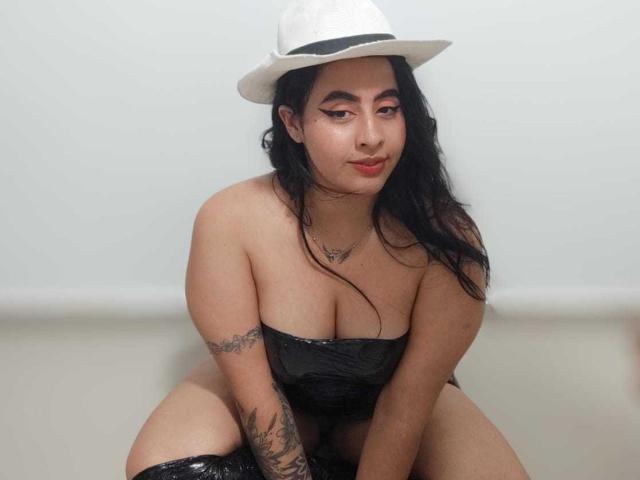 NoemiAndJhon - Live sex cam - 22303997