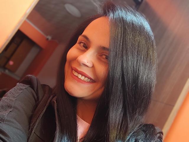 CharlotteCrofort - Live porn &amp; sex cam - 22307517