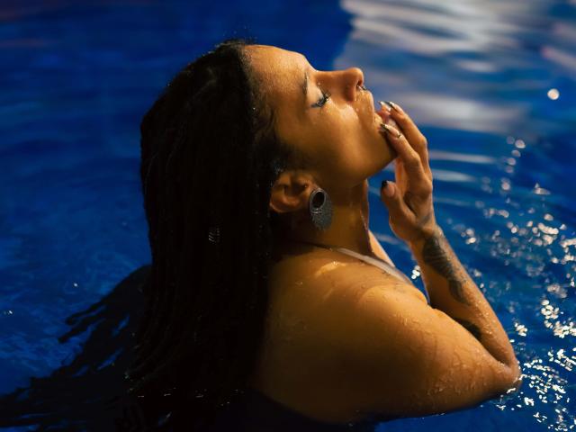 AmelieBlake - Live porn &amp; sex cam - 22308585