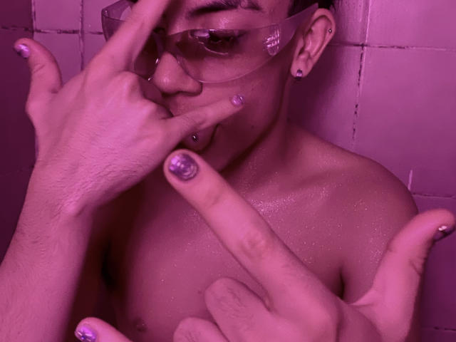 AaronBlink - Live Sex Cam - 22310185