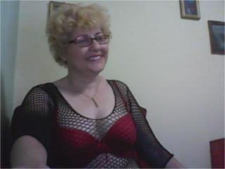 MadameLoveCock - Webcam sexy avec une Model mature avec des gros seins sur le service Mature-Cam 