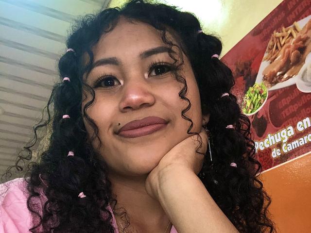 SophieSonyas - Live porn &amp; sex cam - 22322117