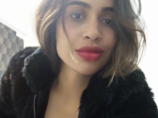 ZoeMilan - Live porn &amp; sex cam - 22322653