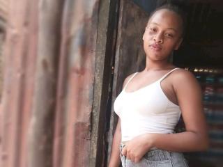 ISmileLove - Sexe cam en vivo - 22324861