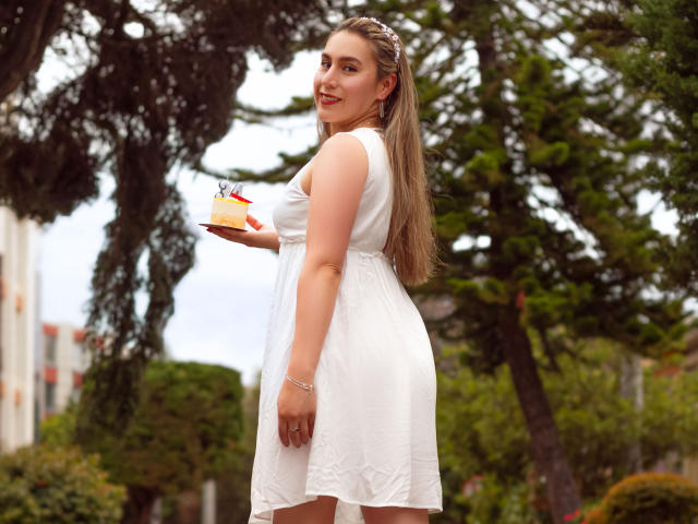 AliceDussan - Live sex cam - 22326445