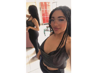 DionneRosse - Live Sex Cam - 22327049