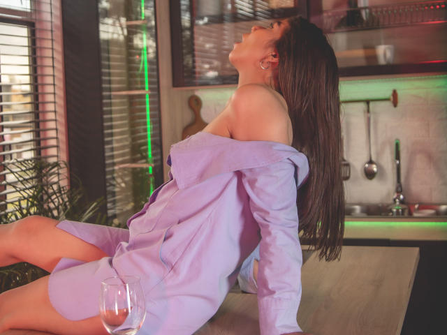 CarliinaSoussa - Live porn &amp; sex cam - 22331649