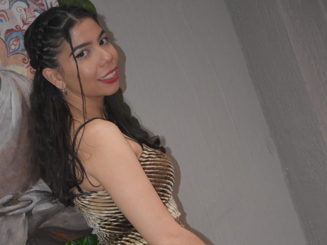 CarliinaSoussa - Live porn &amp; sex cam - 22331929