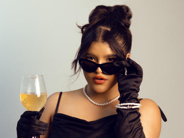 AvrillThomas - Sexe cam en vivo - 22334273