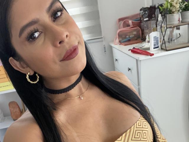 SoffiLee - Live sex cam - 22335953