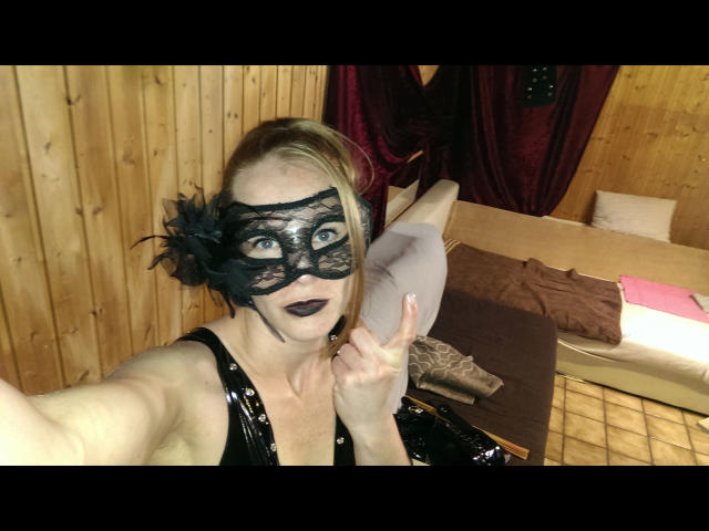 HeisseLina-hot - Live porn &amp; sex cam - 22338477