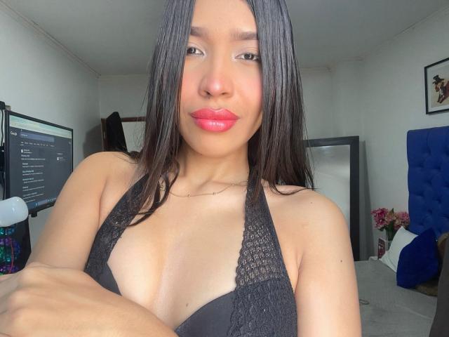 PriscillaRouss - Live Sex Cam - 22339049
