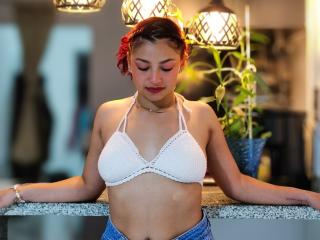 Ameliebx - Live Sex Cam - 22339921