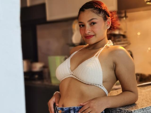 Ameliebx - Live sex cam - 22339925