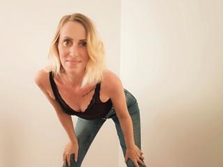 Summerlove-hot - Live Sex Cam - 22340329