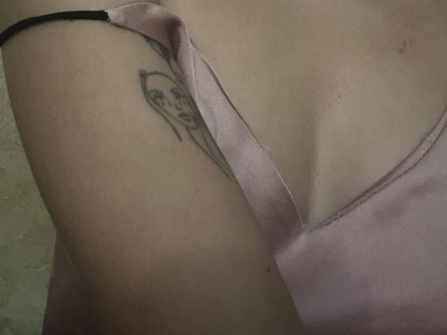 MoonLiza - Live porn &amp; sex cam - 22344269