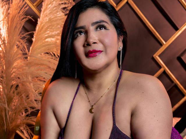 RousseBellaX - Live porn &amp; sex cam - 22345941