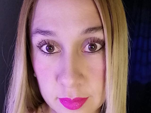 Dana69s - Sexe cam en vivo - 22346205