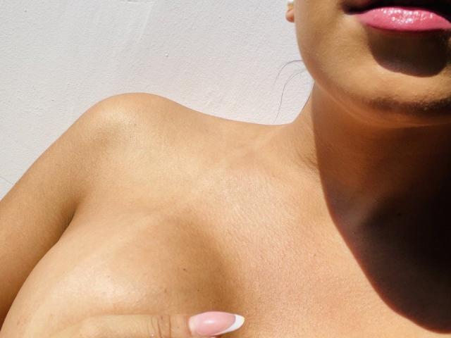 SoffiLee - Live sex cam - 22347169