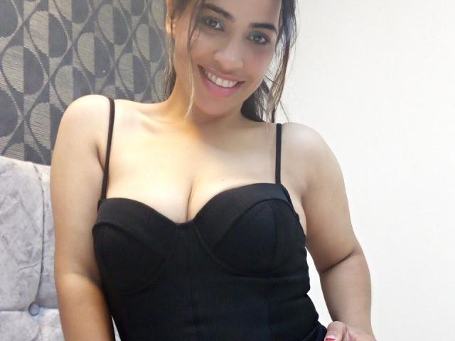 ZoeMilan - Sexe cam en vivo - 22349445