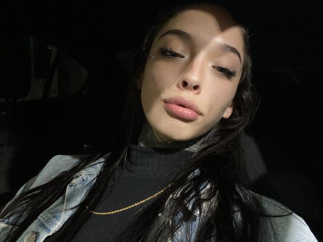 KatieSantana - Live porn &amp; sex cam - 22356657