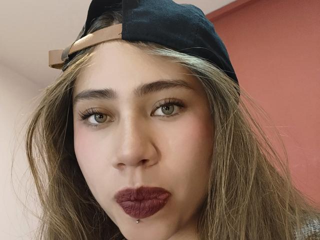 LillyJones - Live porn &amp; sex cam - 22362797
