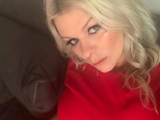 Mia-jey-hot - Live Sex Cam - 22363285