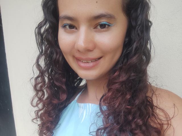 SuzzieV - Sexe cam en vivo - 22363641