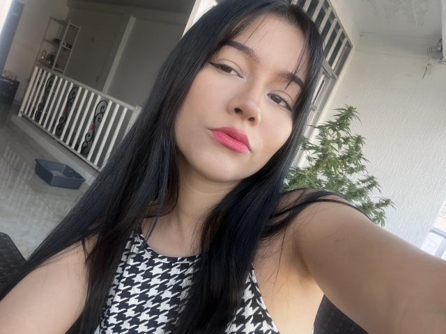 DeisyWest - Live porn &amp; sex cam - 22368421