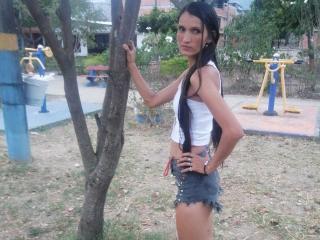 LovelyHannaX - Live Sex Cam - 22368689