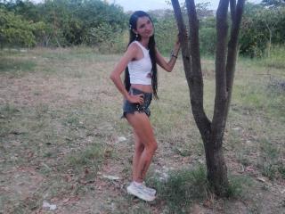 LovelyHannaX - Live Sex Cam - 22368717