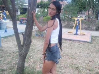 LovelyHannaX - Live Sex Cam - 22368957