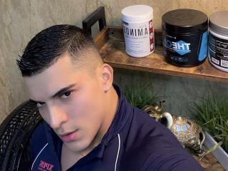 MaximoVega - Live Sex Cam - 22371381