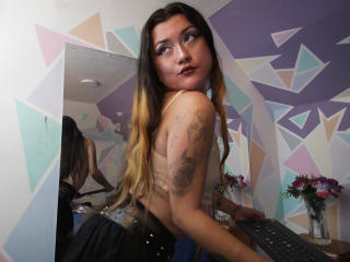 TiffanyPorter - Live Sex Cam - 22372825