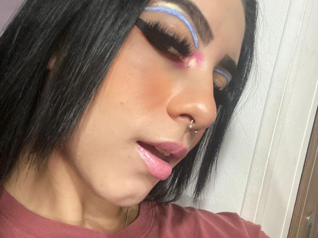 MilenaRossi - Live Sex Cam - 22381053