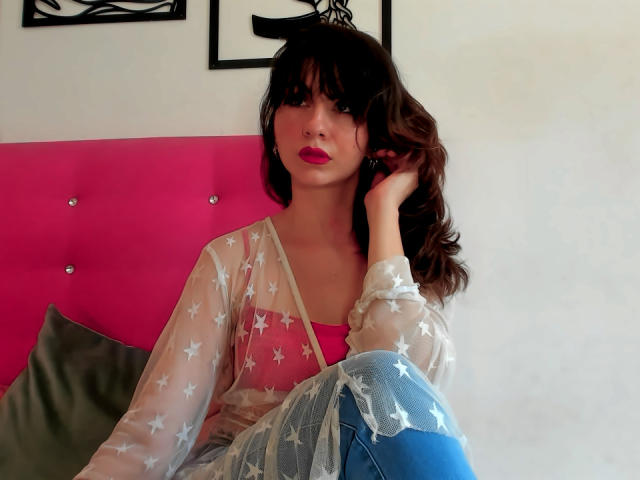 KariCarter - Live sex cam - 22386541