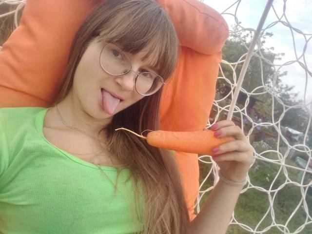 KiraGoldens - Live porn &amp; sex cam - 22386817